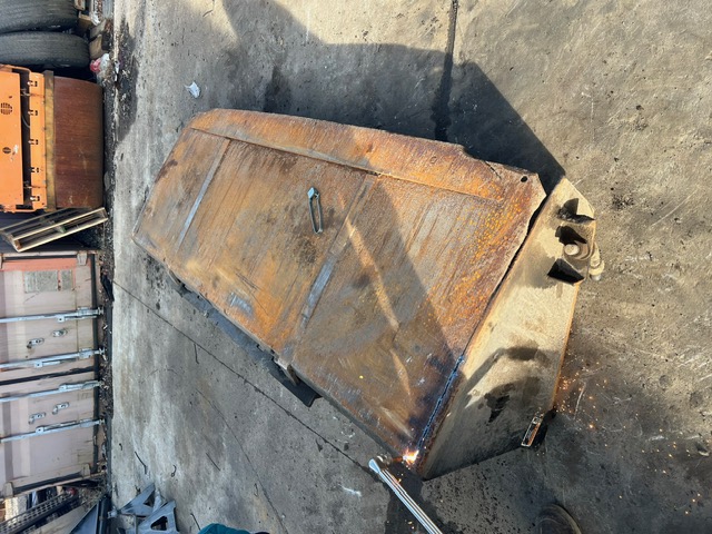 Machine bucket repair